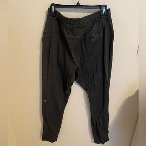 Lululemon Intent Jogger size large color grey